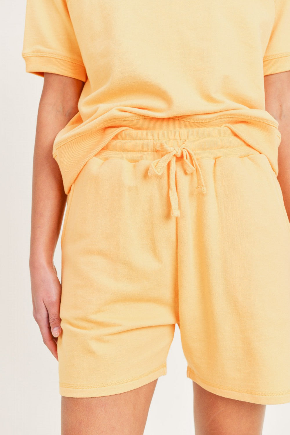 Olli Shorts - Champagne Yellow